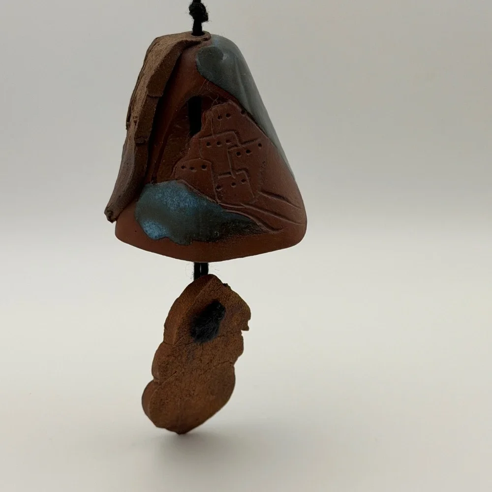 Southwestern Pueblo Clay Bell Ornament Terracotta Feather‎ Native Style Decor